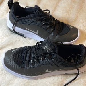 Nike AirMax size 8